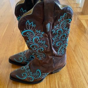 Corral cowgirl boots